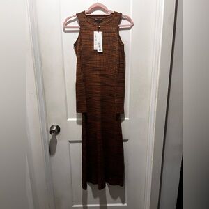 Zara NWT stretch dress. Cold shoulder size S.